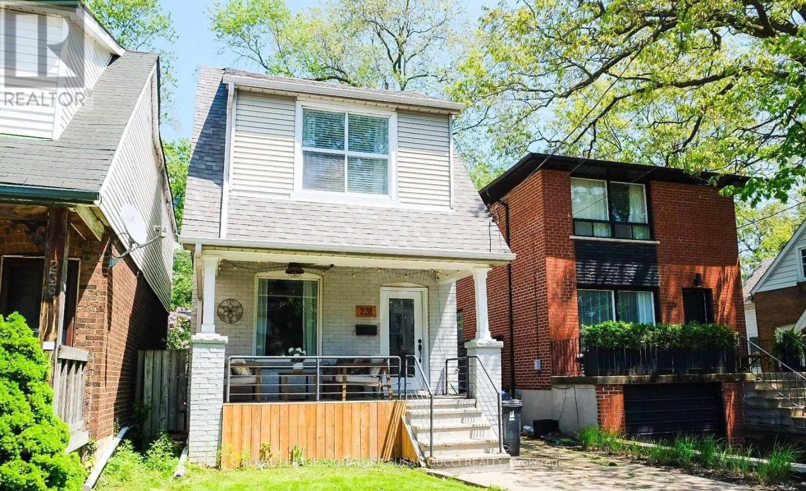 231 Chisholm Avenue Property Photo 1
