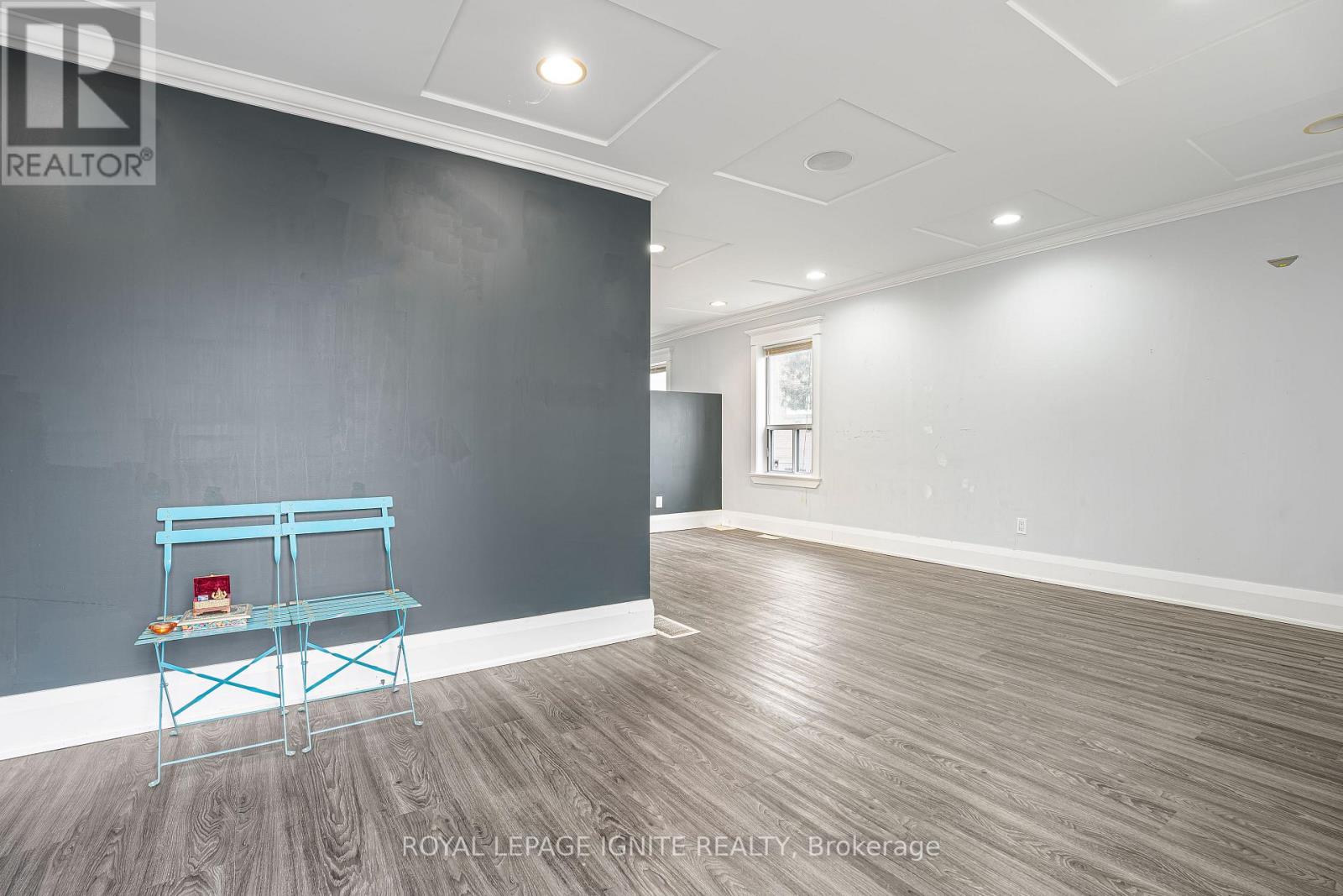 951 Simcoe Street N Property Photo 5