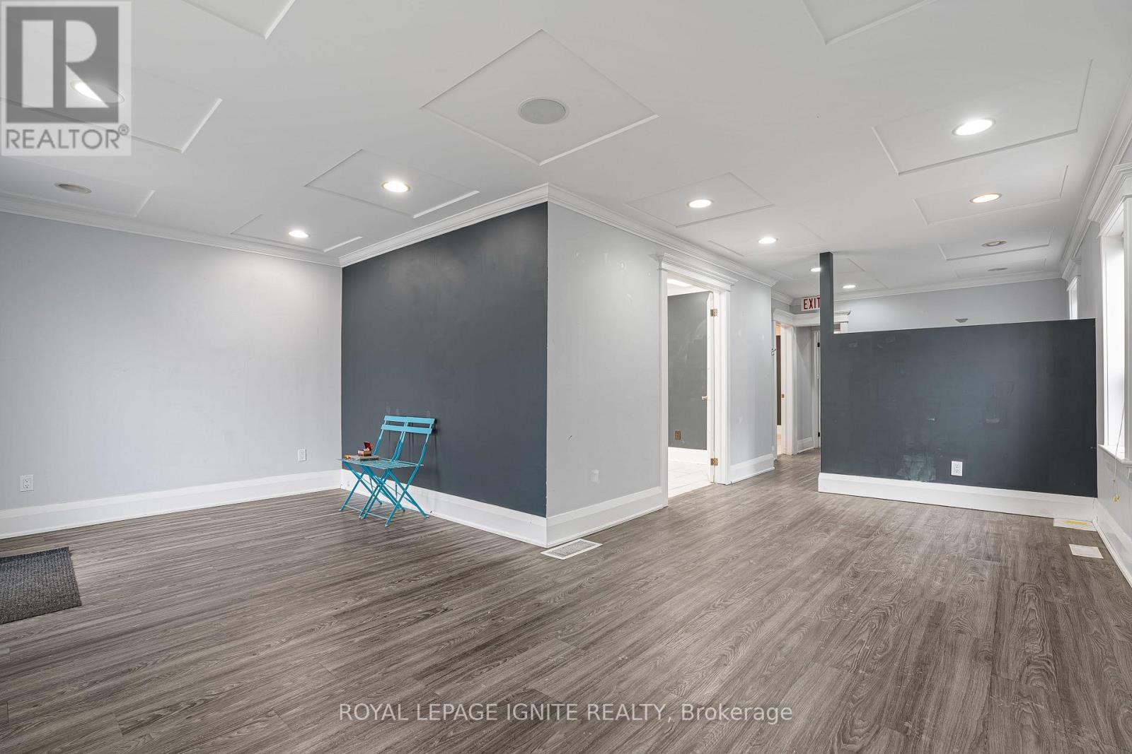 951 Simcoe Street N Property Photo 6