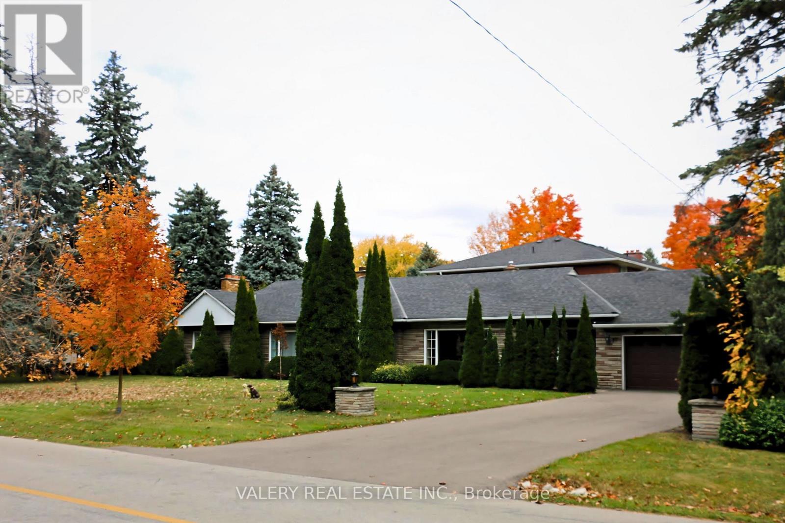 87 CEDAR BRAE BOULEVARD SE Property Photo 1