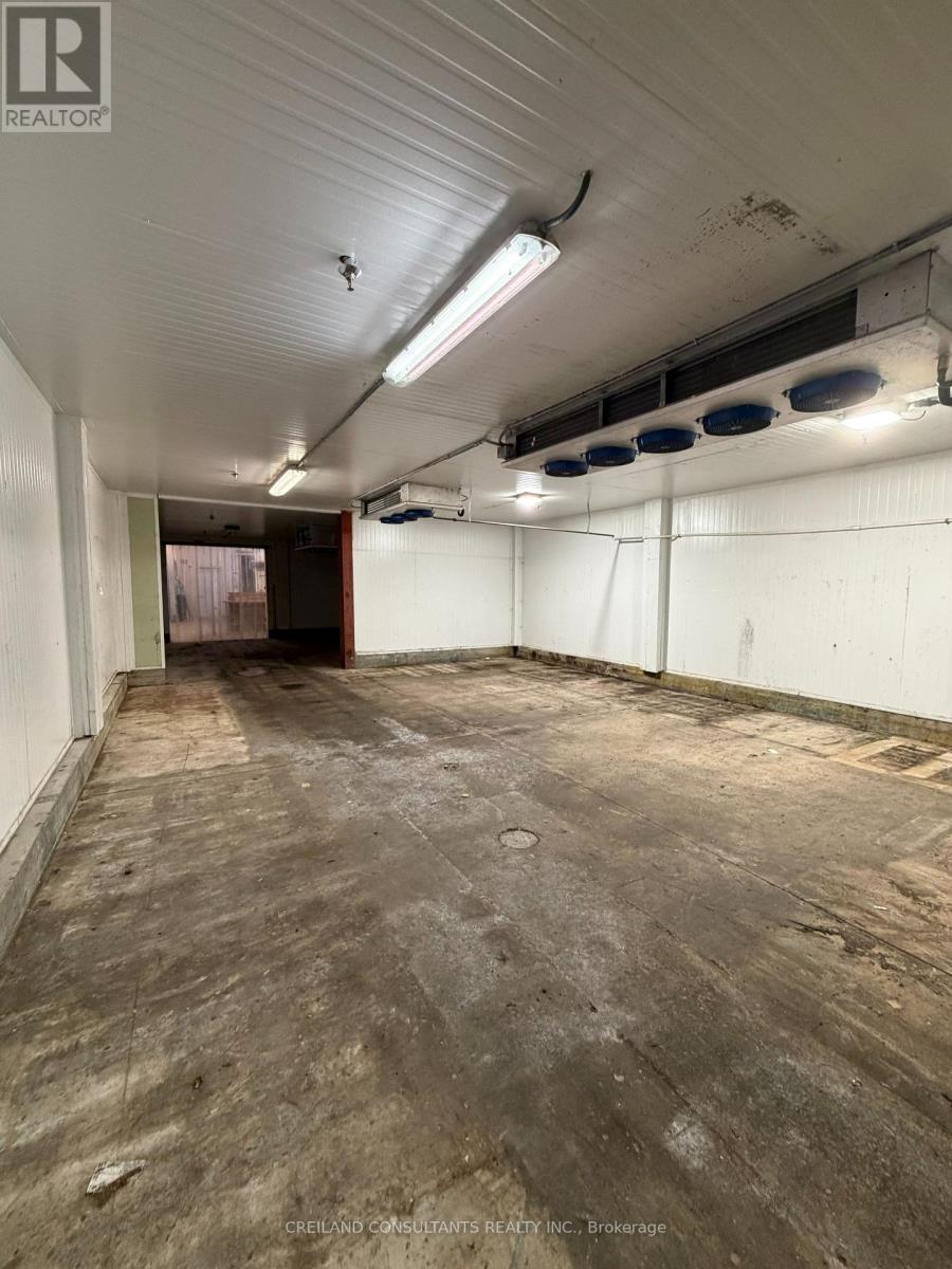 250 Bayly Street West Property Photo 44