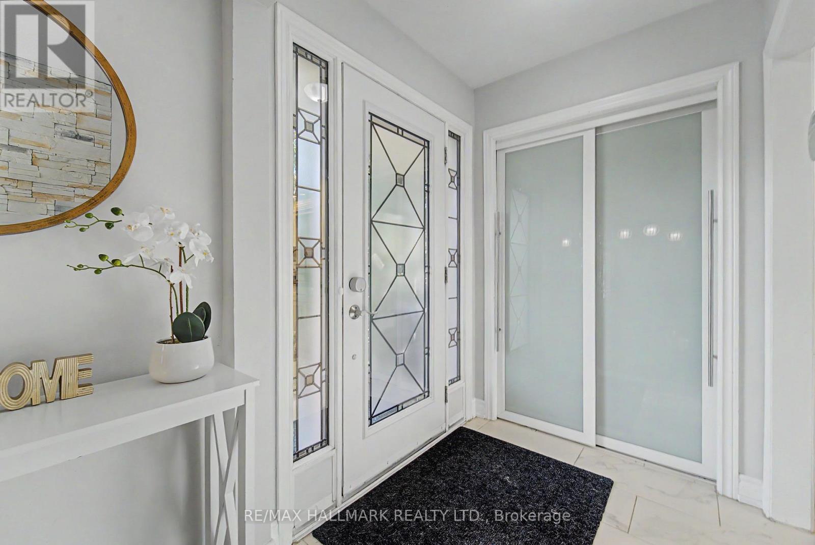 117 Clappison Boulevard Property Photo 4