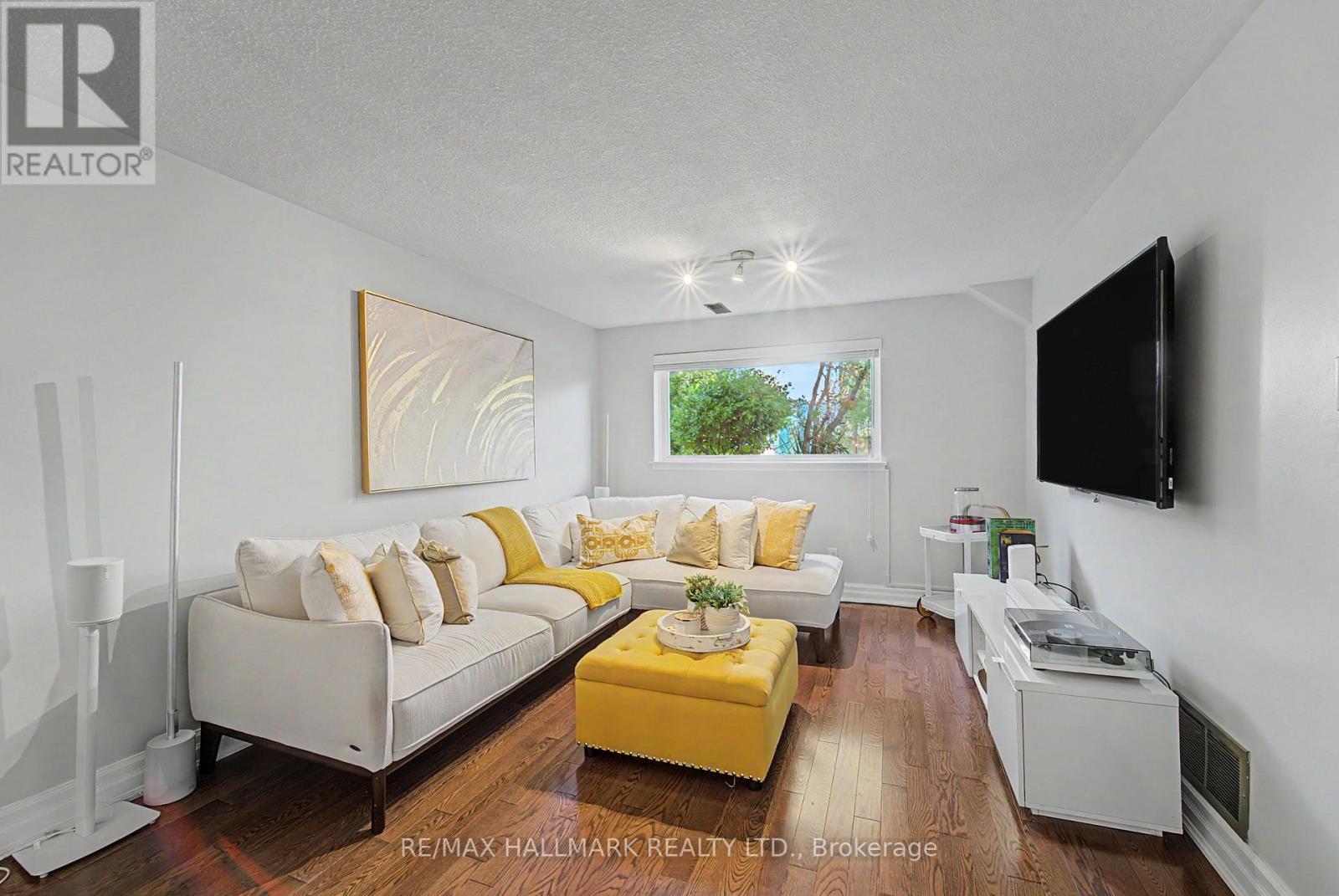 117 Clappison Boulevard Property Photo 14