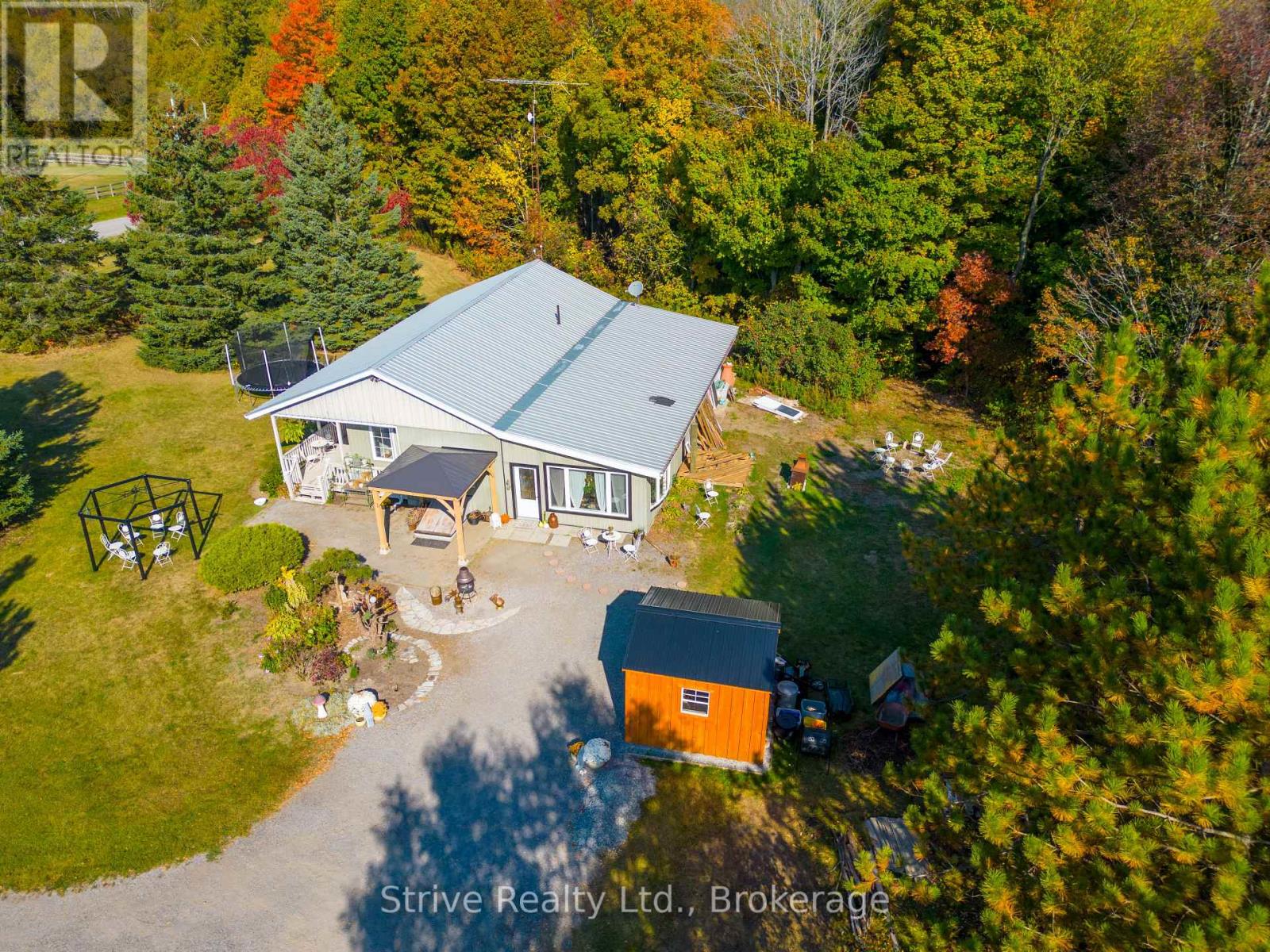 5659 Gilmore Road Property Photo 3