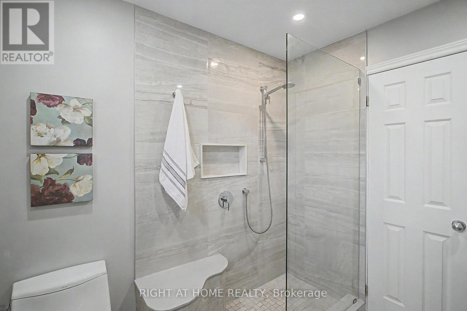 784 Rodney Court Property Photo 27