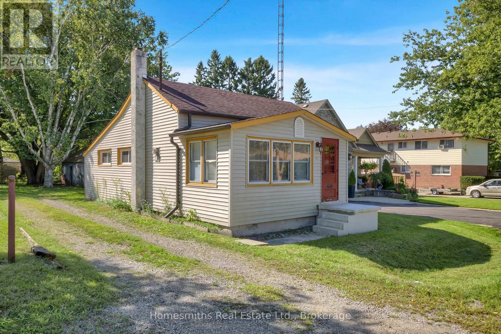 95 Emily Street Property Photo 1