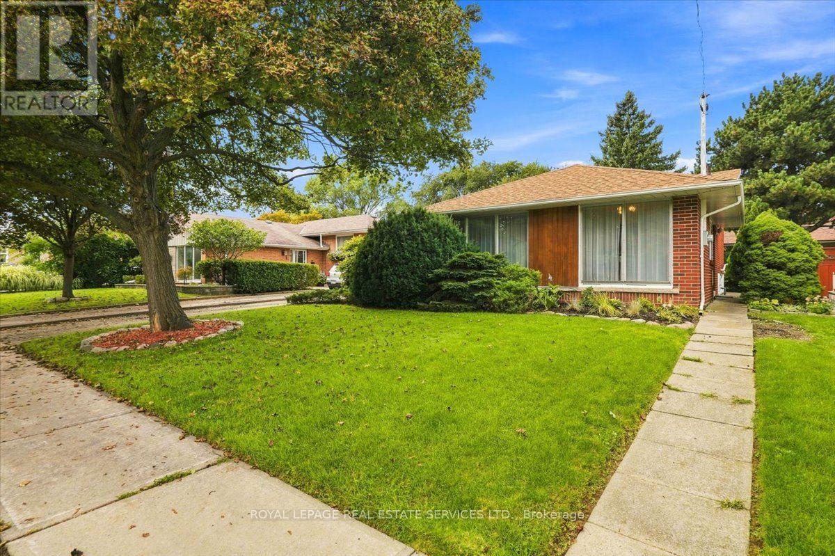 142 CASS AVENUE