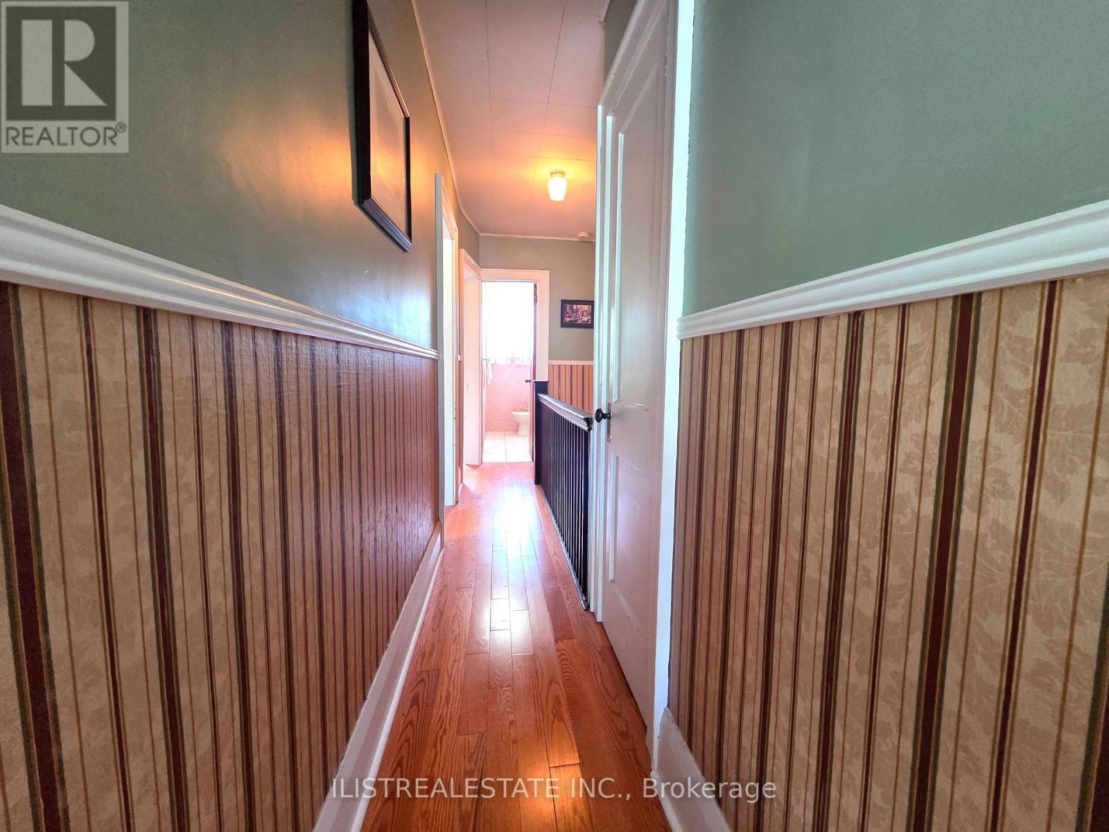 213 Blantyre Avenue Property Photo 13