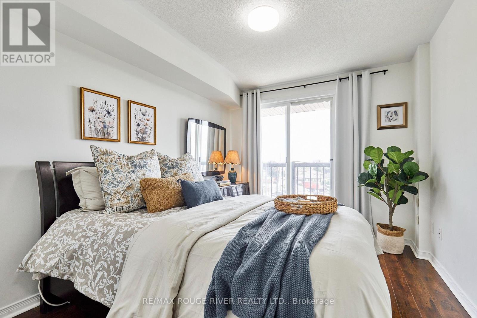 312 - 25 Strangford Lane Property Photo 15