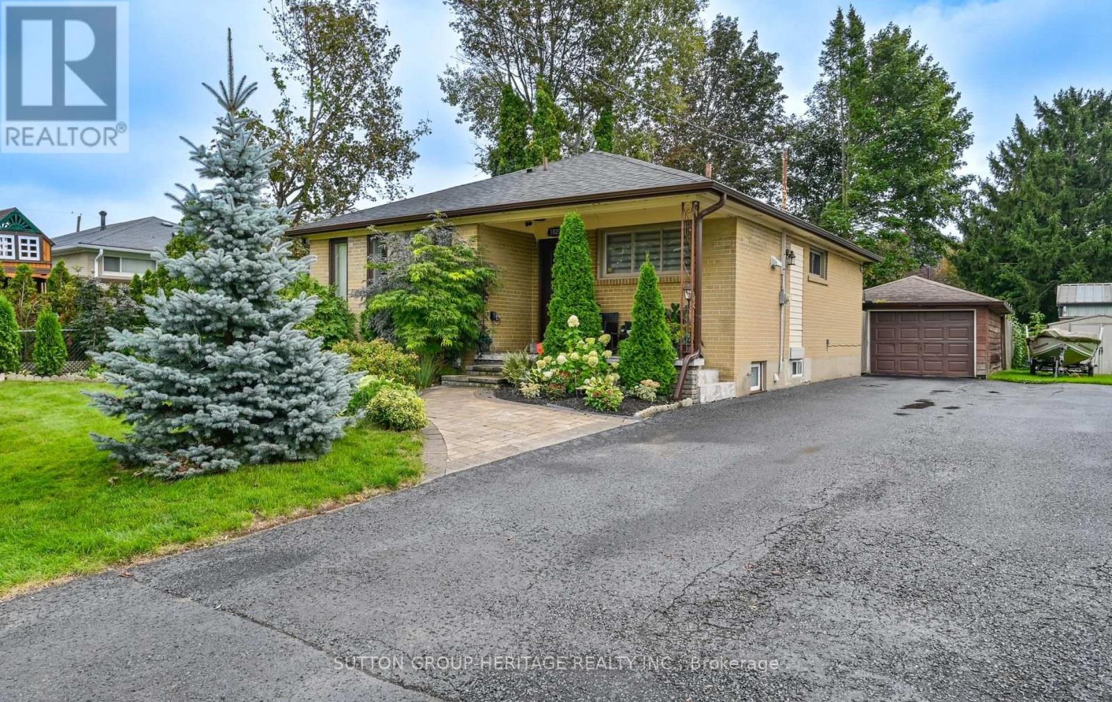 1020 Wardman Crescent Property Photo 1