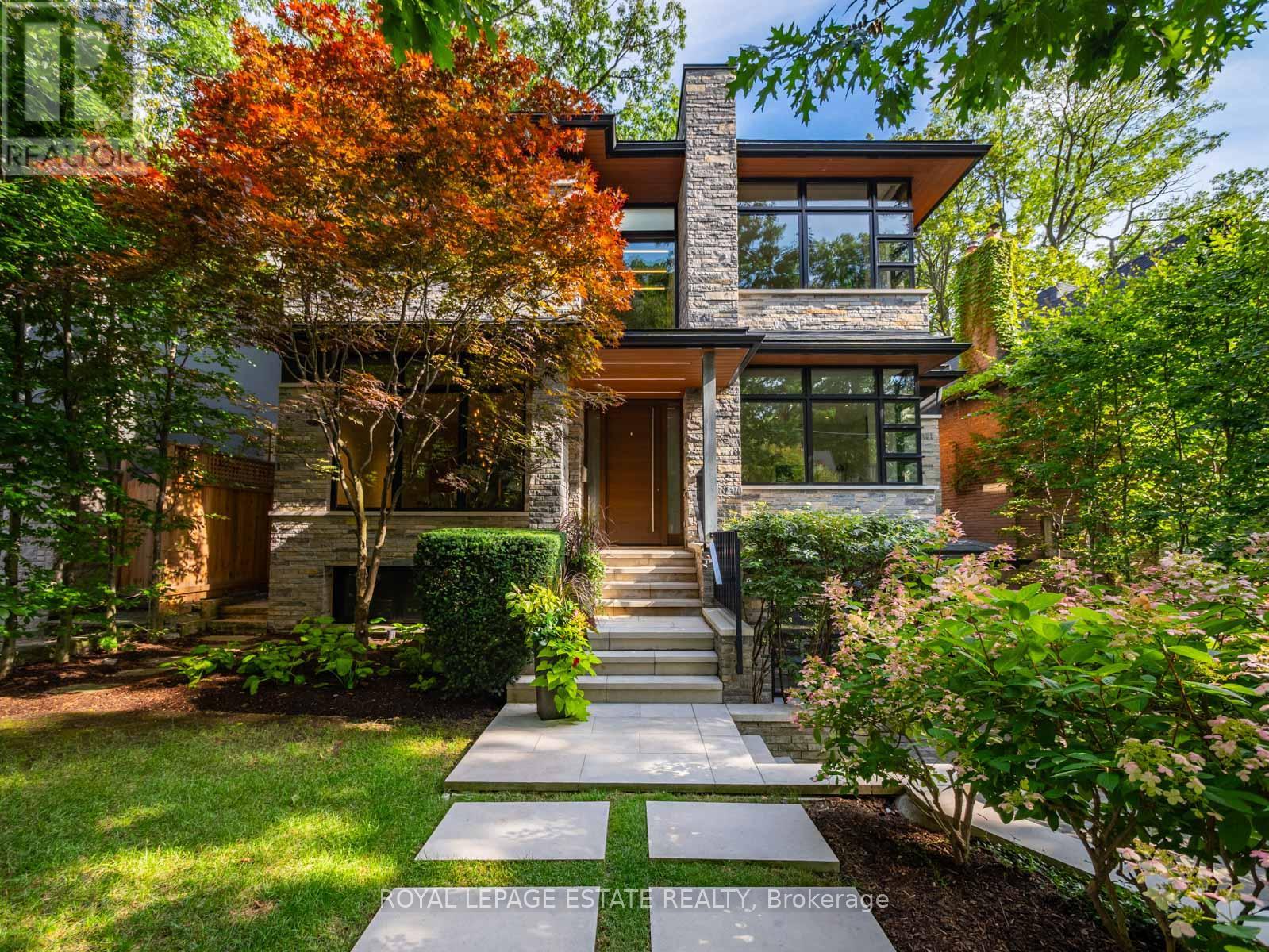 11 Pine Crescent Property Photo 3