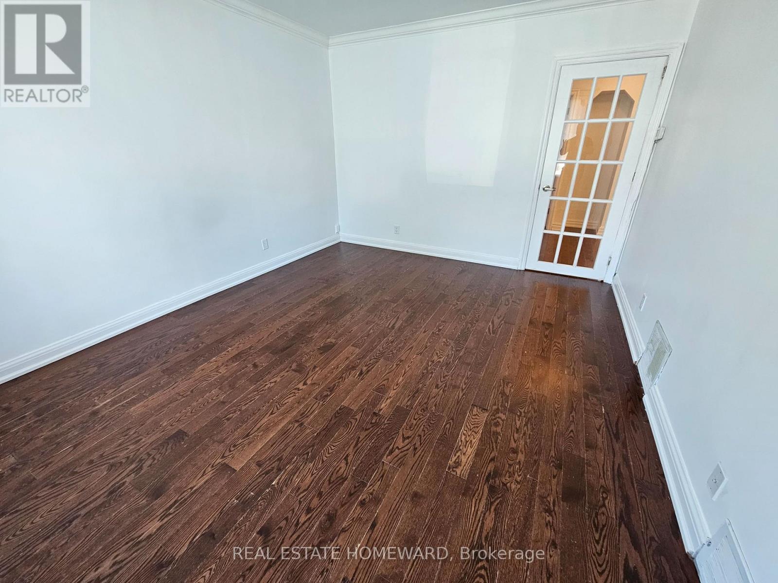 44 Harris Park Drive Property Photo 9