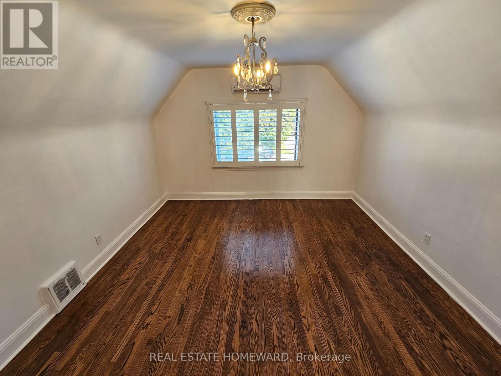 44 Harris Park Drive Property Photo 18