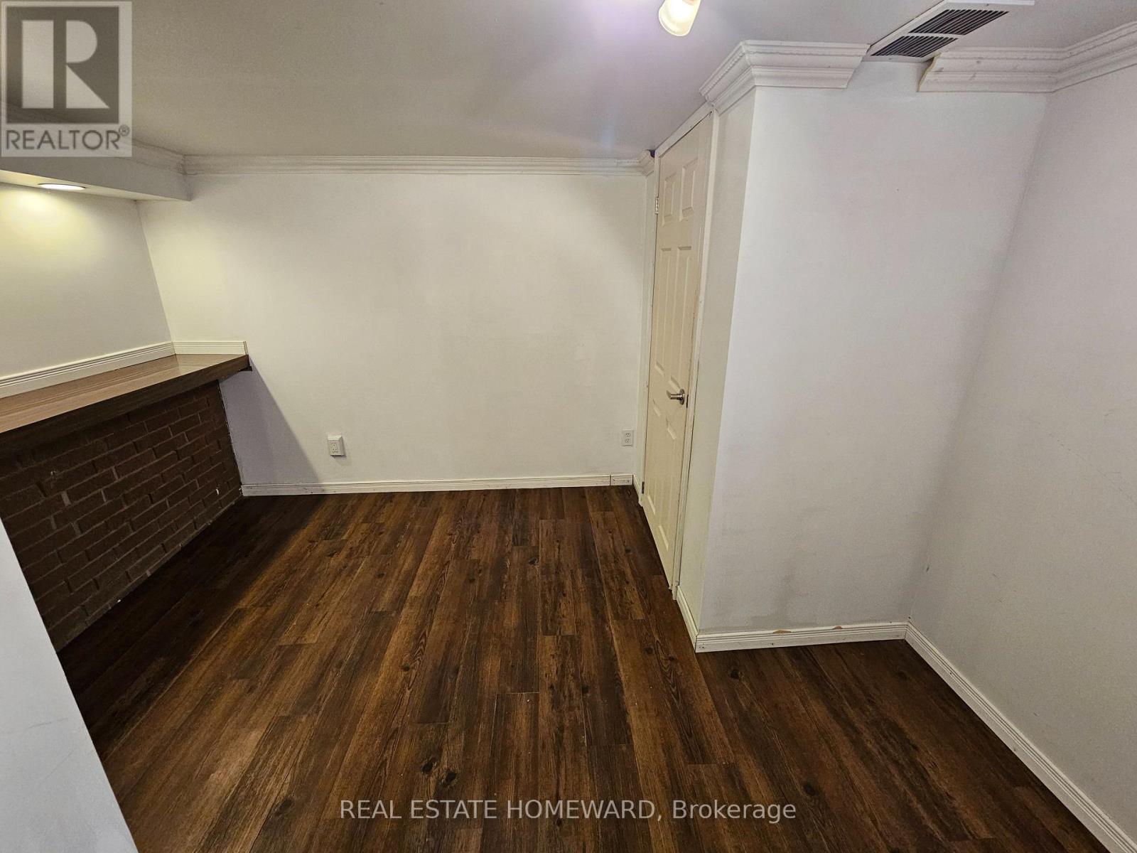 44 Harris Park Drive Property Photo 28