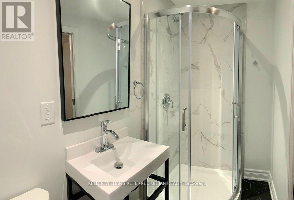 Main - 976 Timmins Gardens Property Photo 7