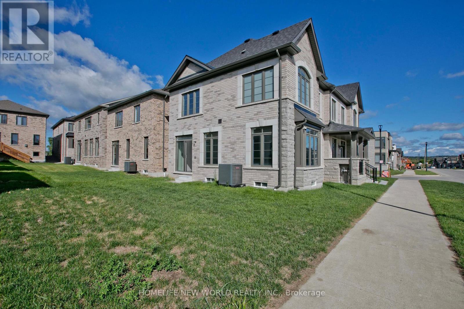 1864 Irish Moss Square Property Photo 29