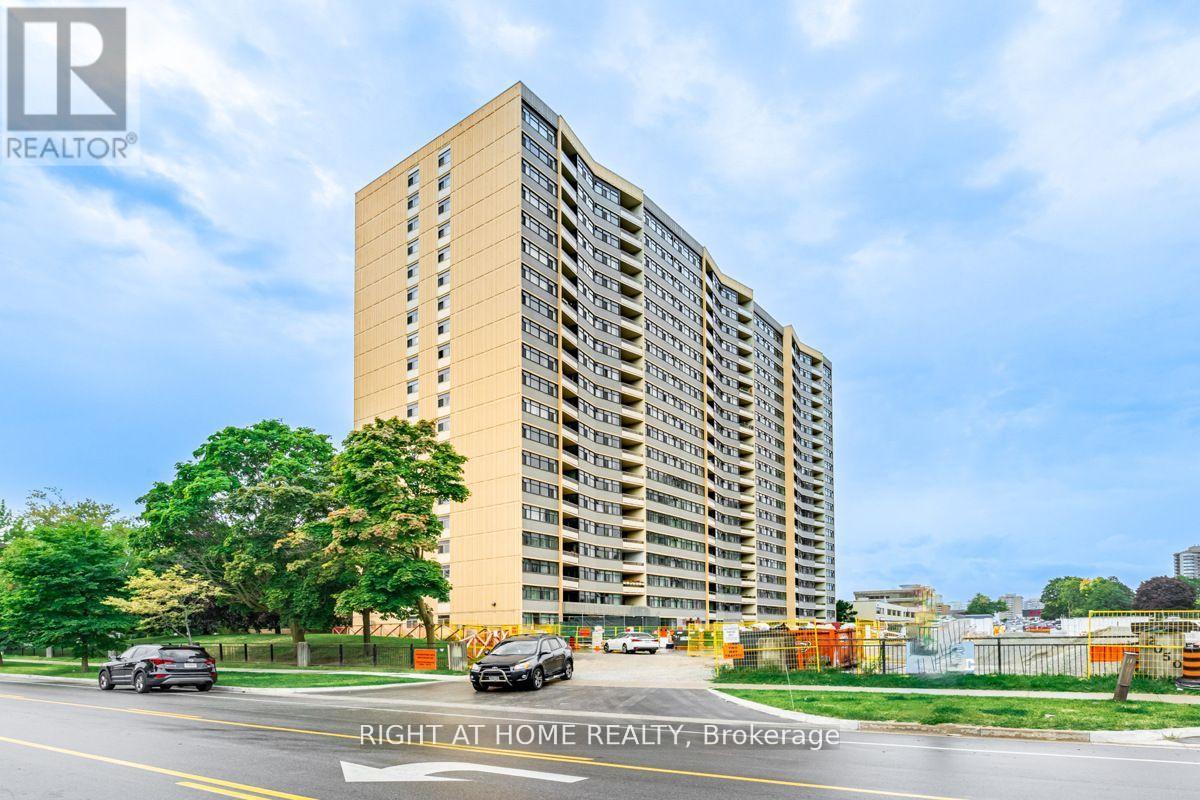 1704 - 2050 Bridletowne Circle Property Photo 1