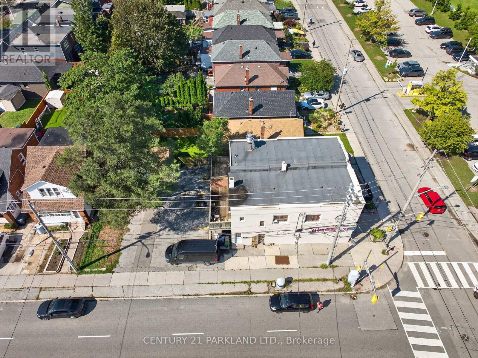 549 Sammon Avenue Property Photo 8