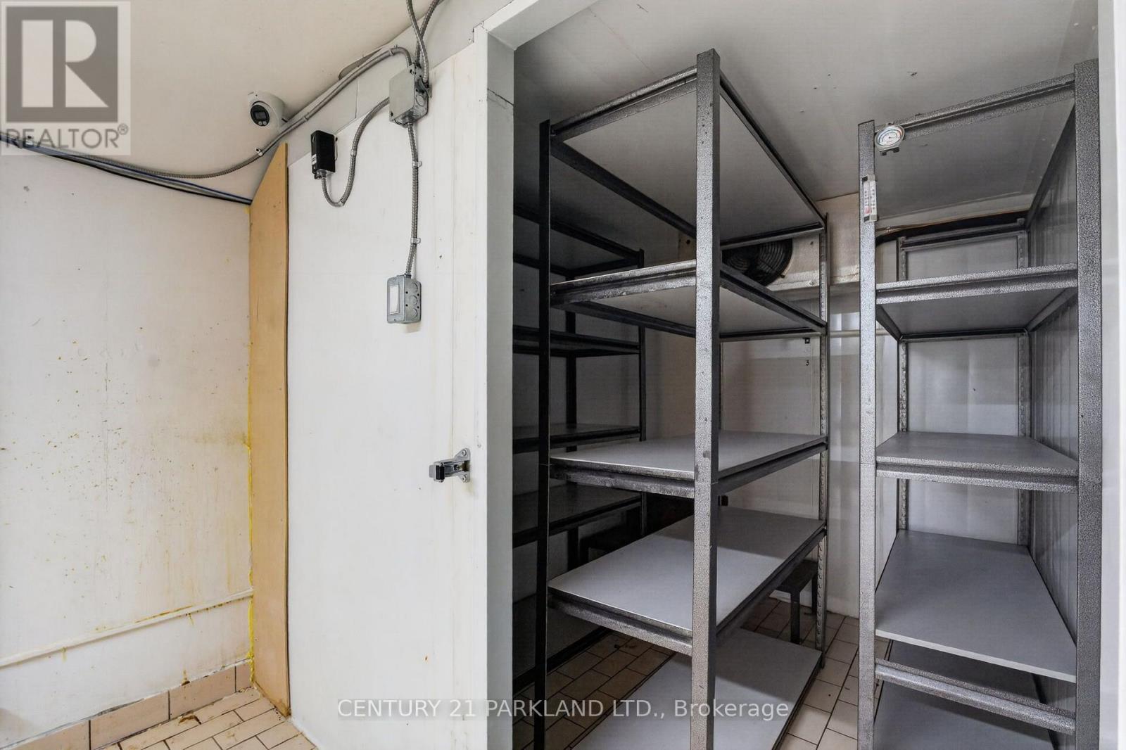 549 Sammon Avenue Property Photo 24