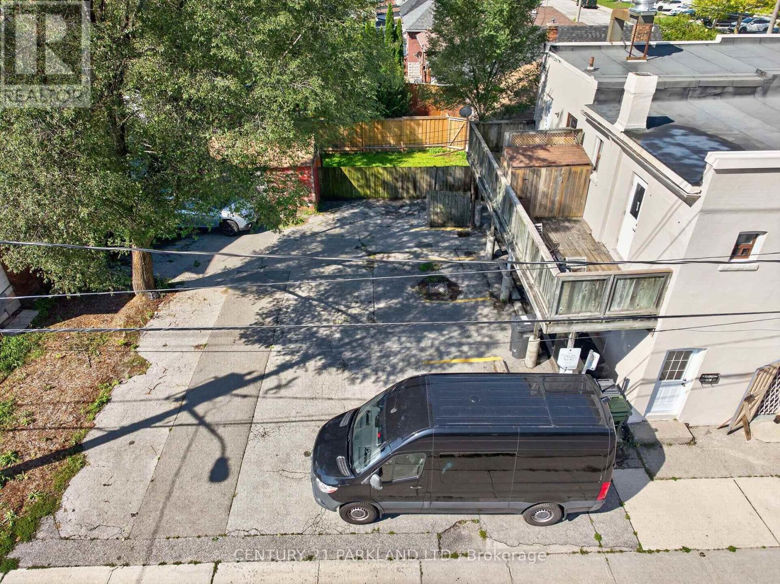 549 Sammon Avenue Property Photo 34