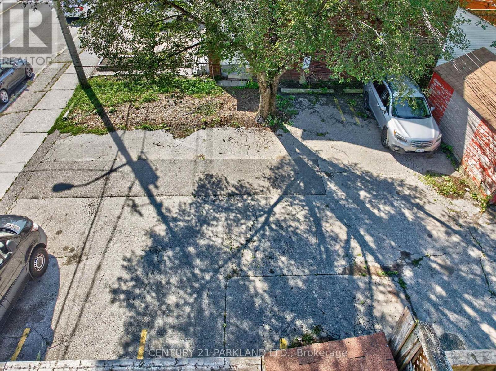 549 Sammon Avenue Property Photo 37
