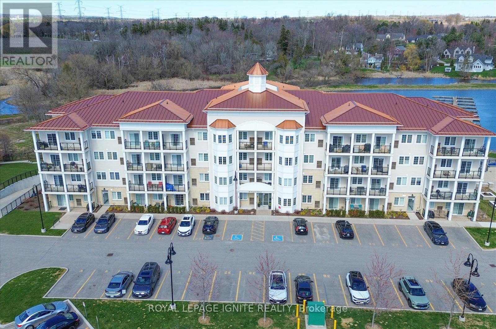 215 - 80 Shipway Avenue Property Photo 1