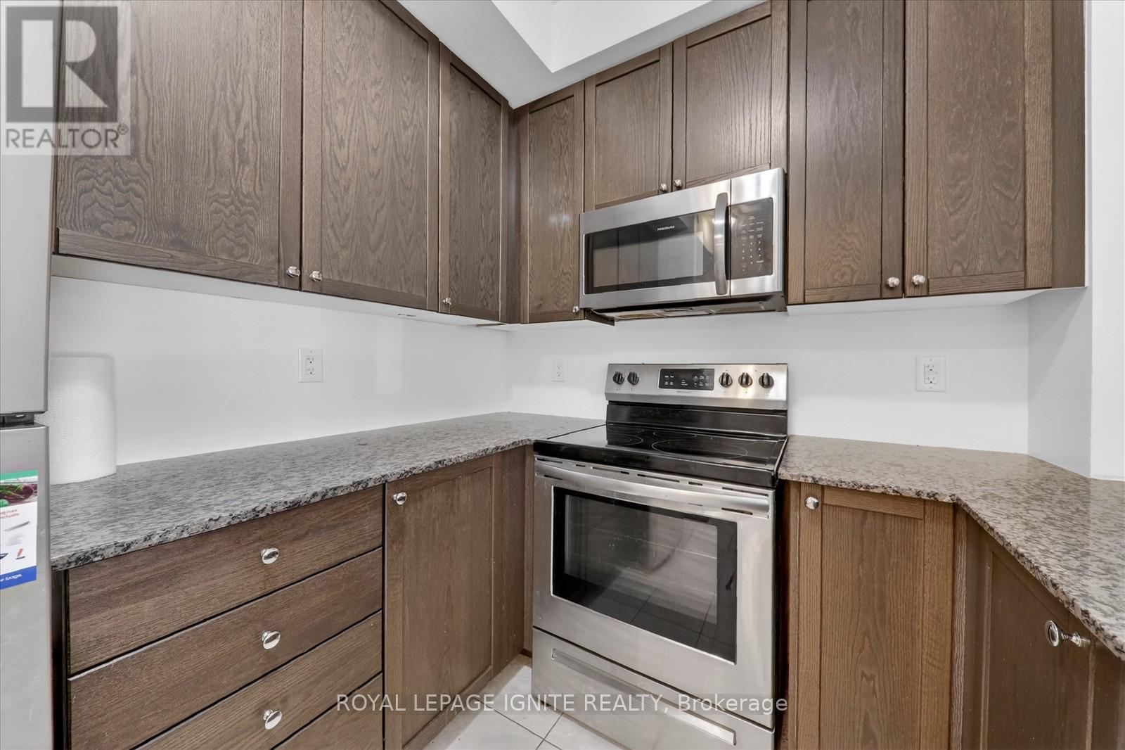 215 - 80 Shipway Avenue Property Photo 12