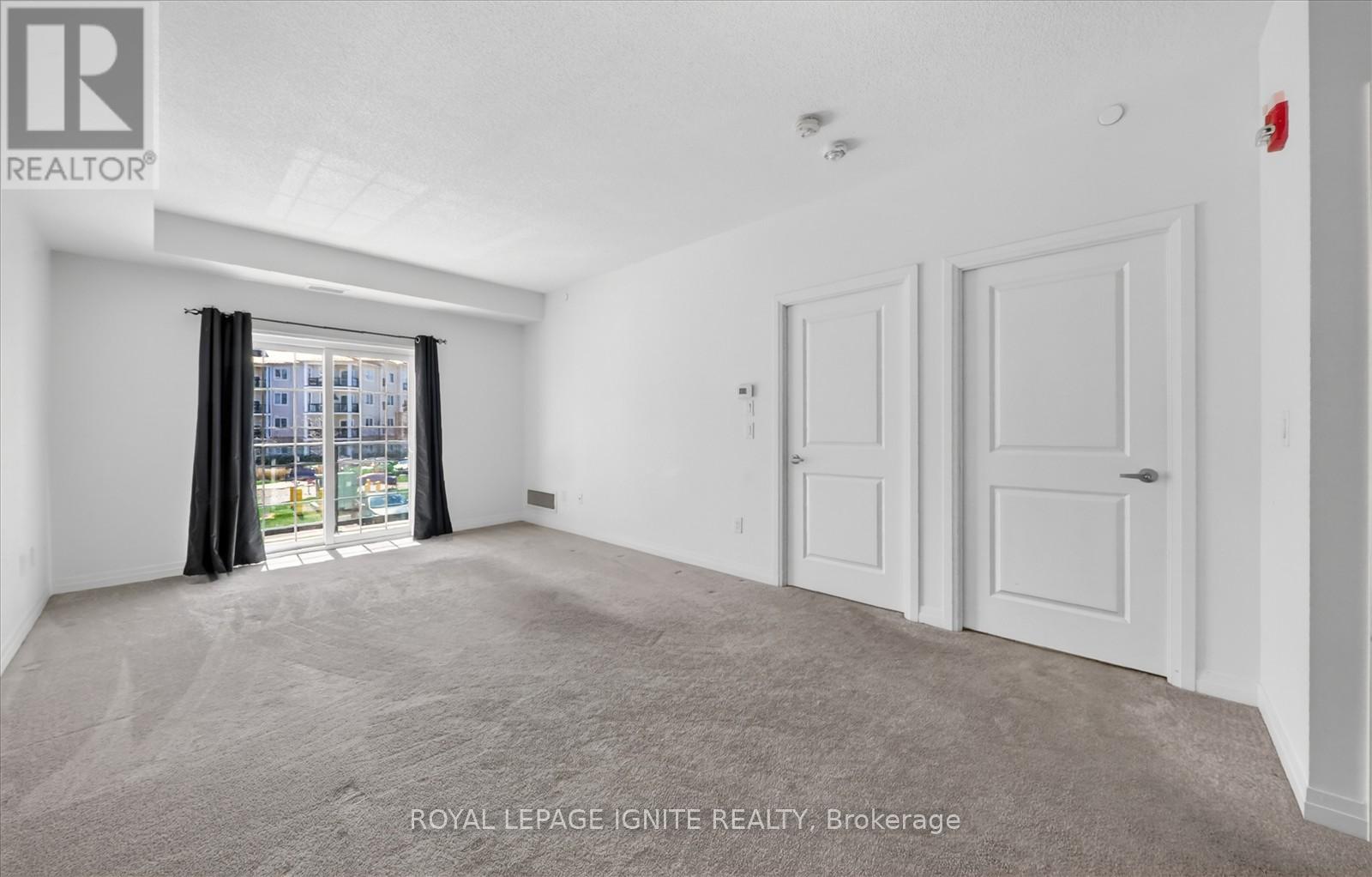 215 - 80 Shipway Avenue Property Photo 14