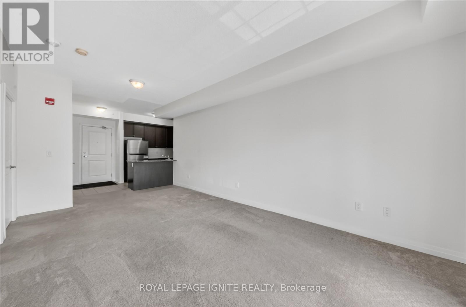 215 - 80 Shipway Avenue Property Photo 17