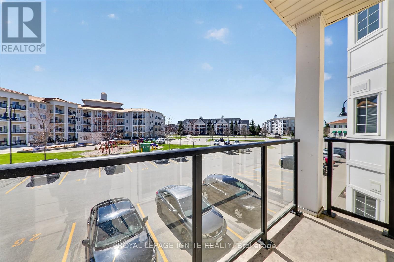 215 - 80 Shipway Avenue Property Photo 18