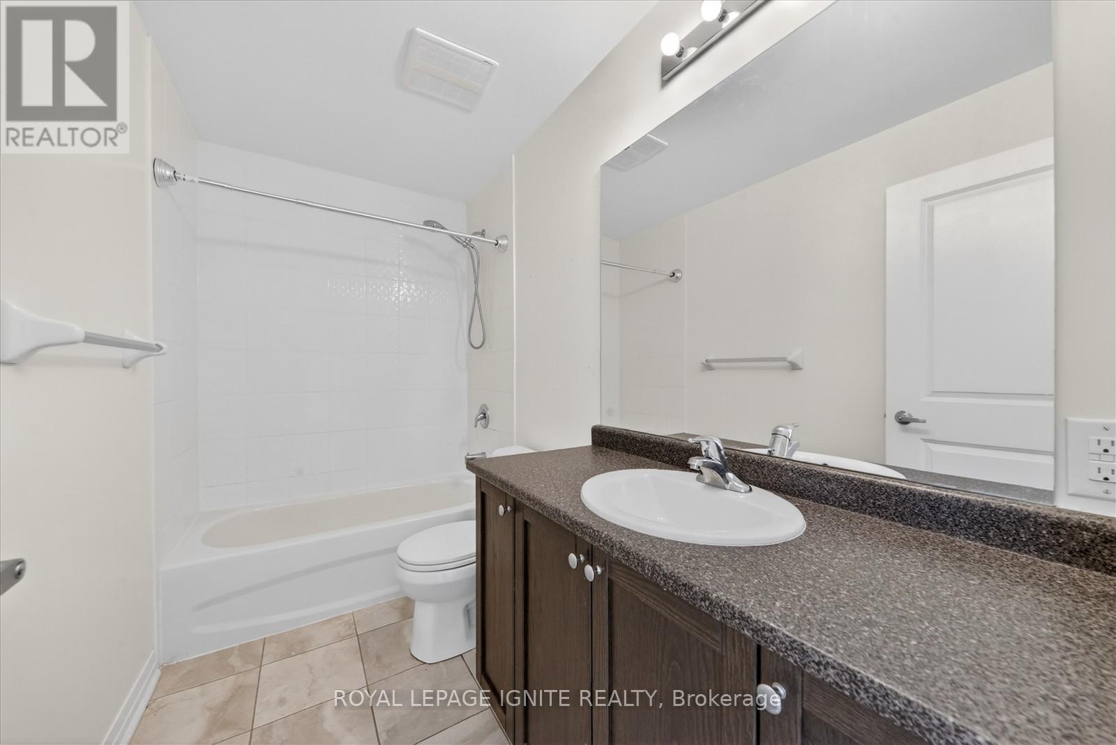 215 - 80 Shipway Avenue Property Photo 23