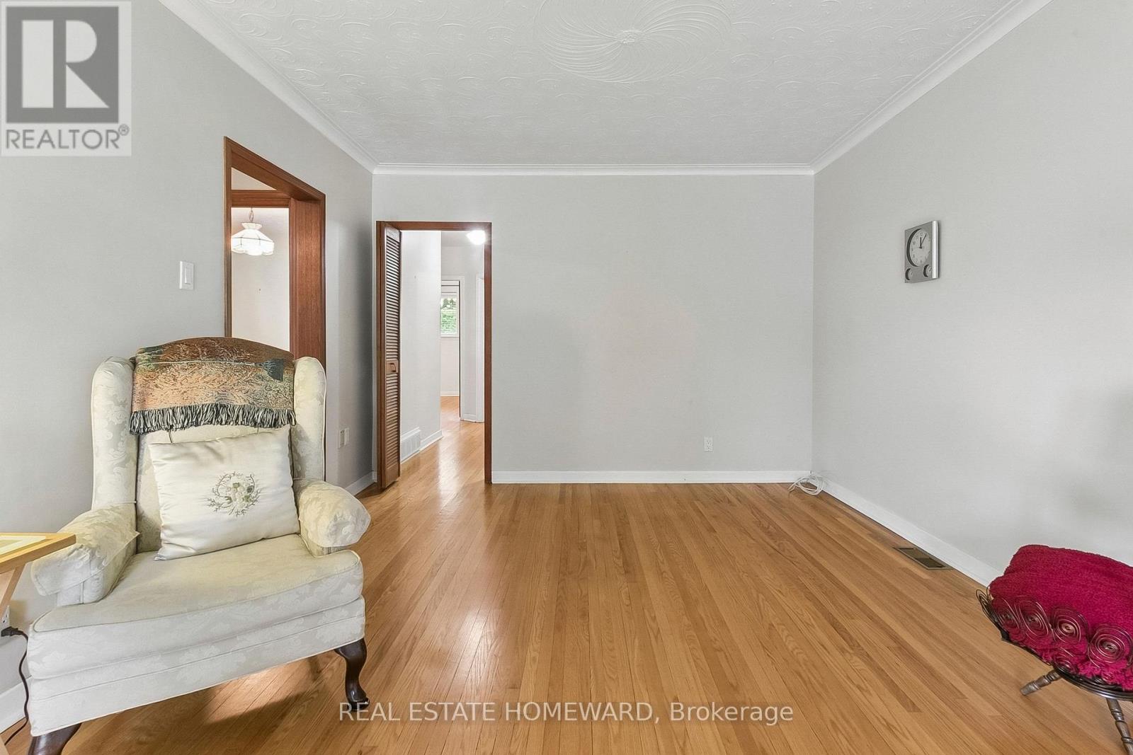 94 Rochman Boulevard Property Photo 7