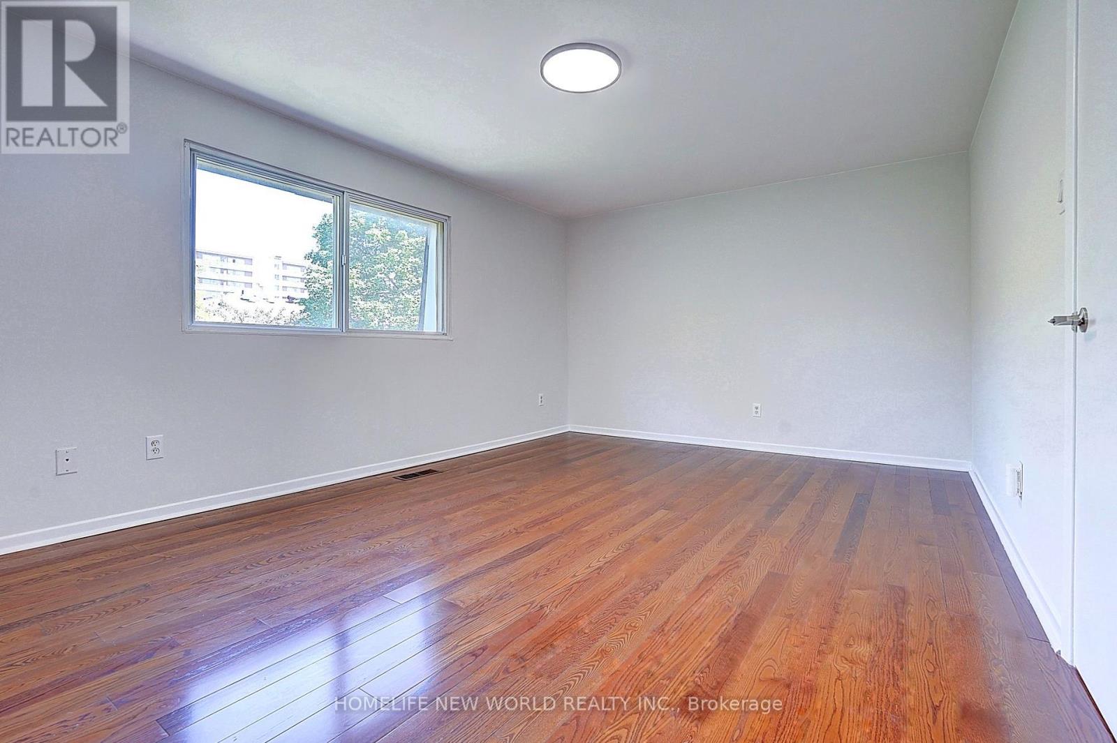 46 - 40 Dundalk Drive Property Photo 14