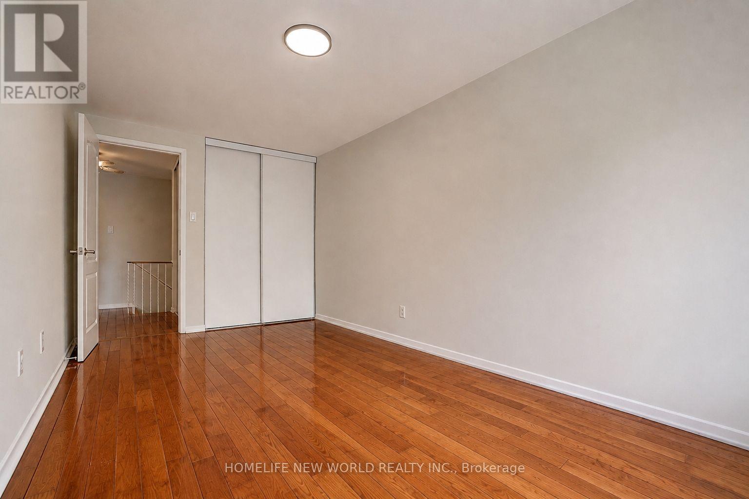 46 - 40 Dundalk Drive Property Photo 18