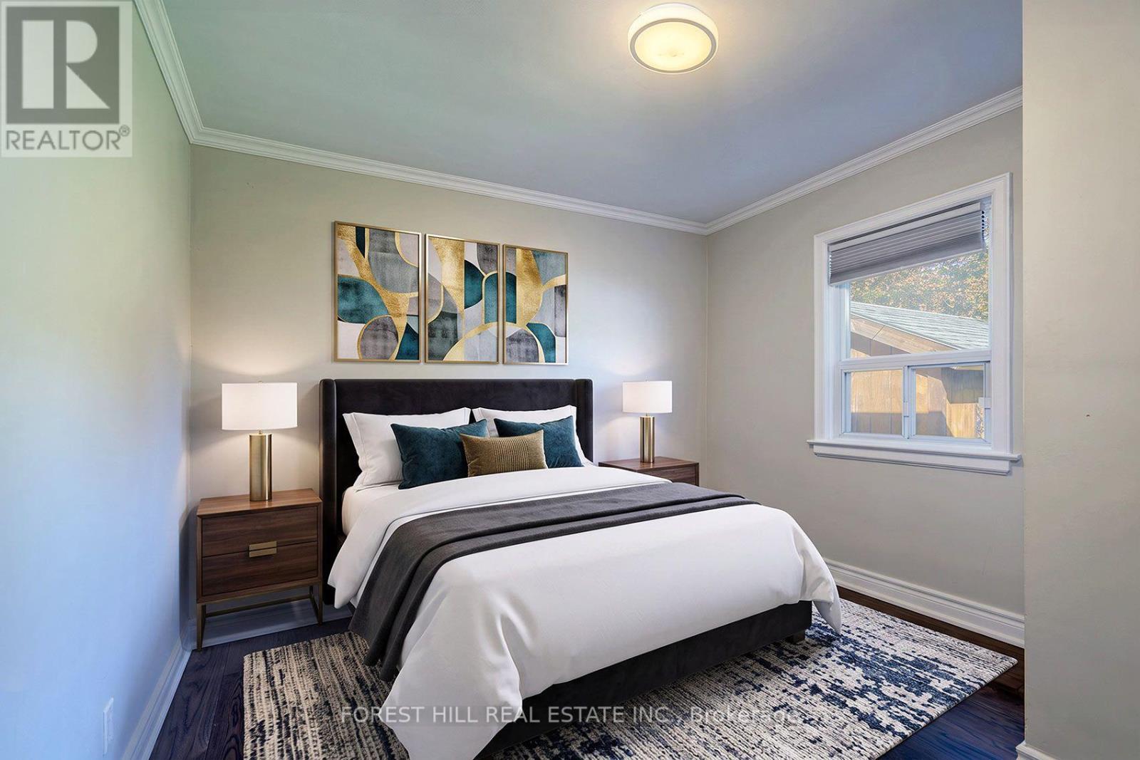 32 Stamford Square N Property Photo 18