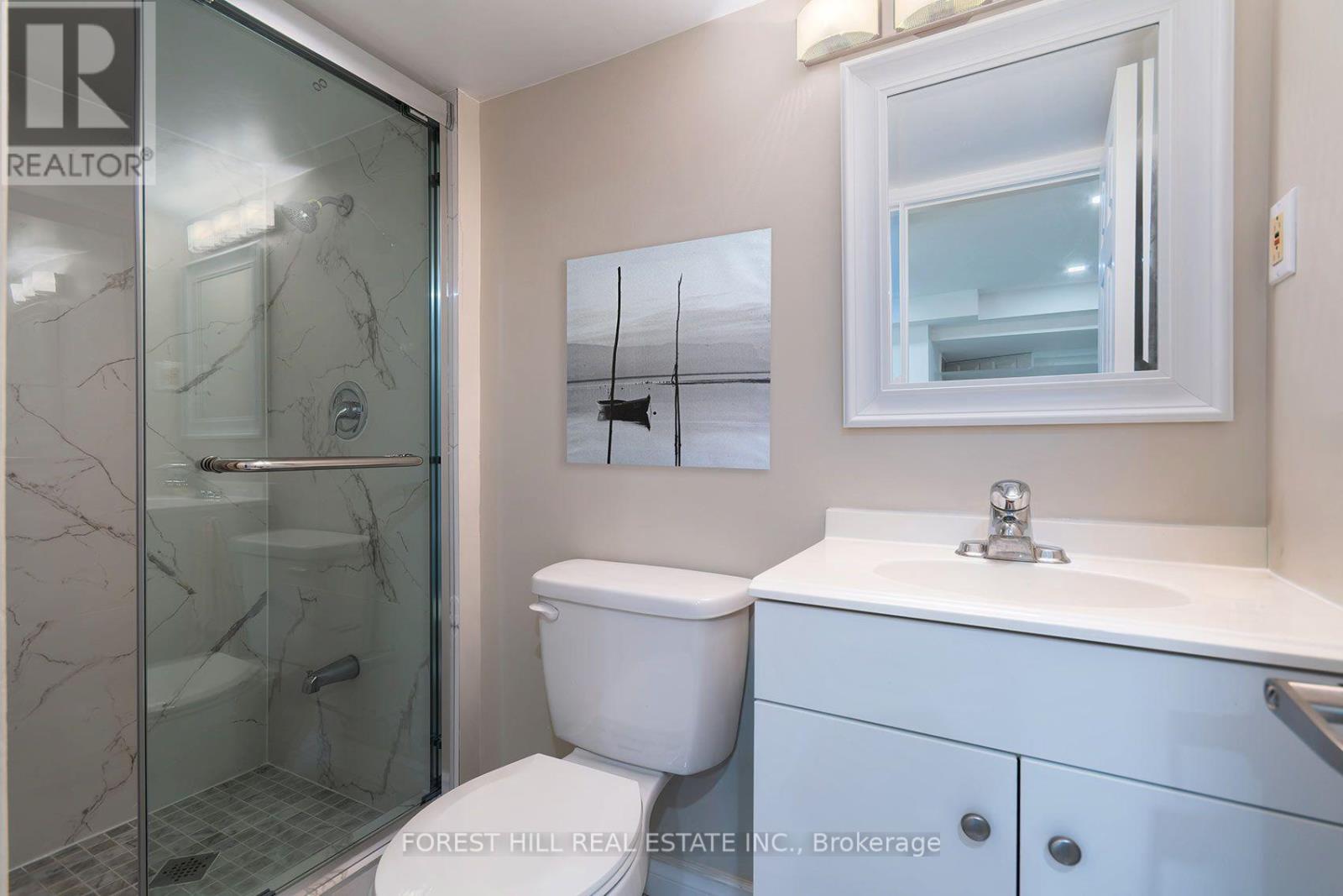 32 Stamford Square N Property Photo 32