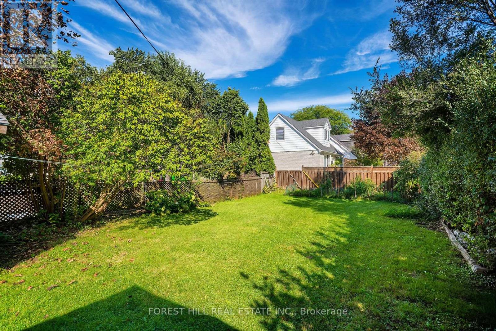 32 Stamford Square N Property Photo 38
