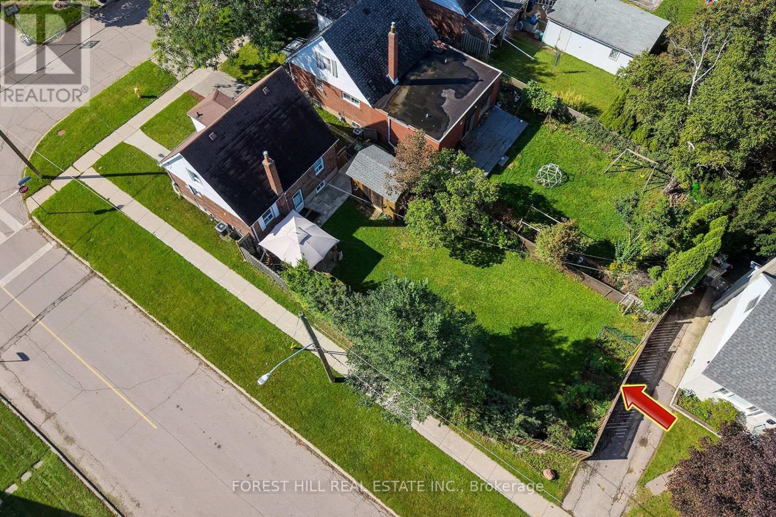 32 Stamford Square N Property Photo 44
