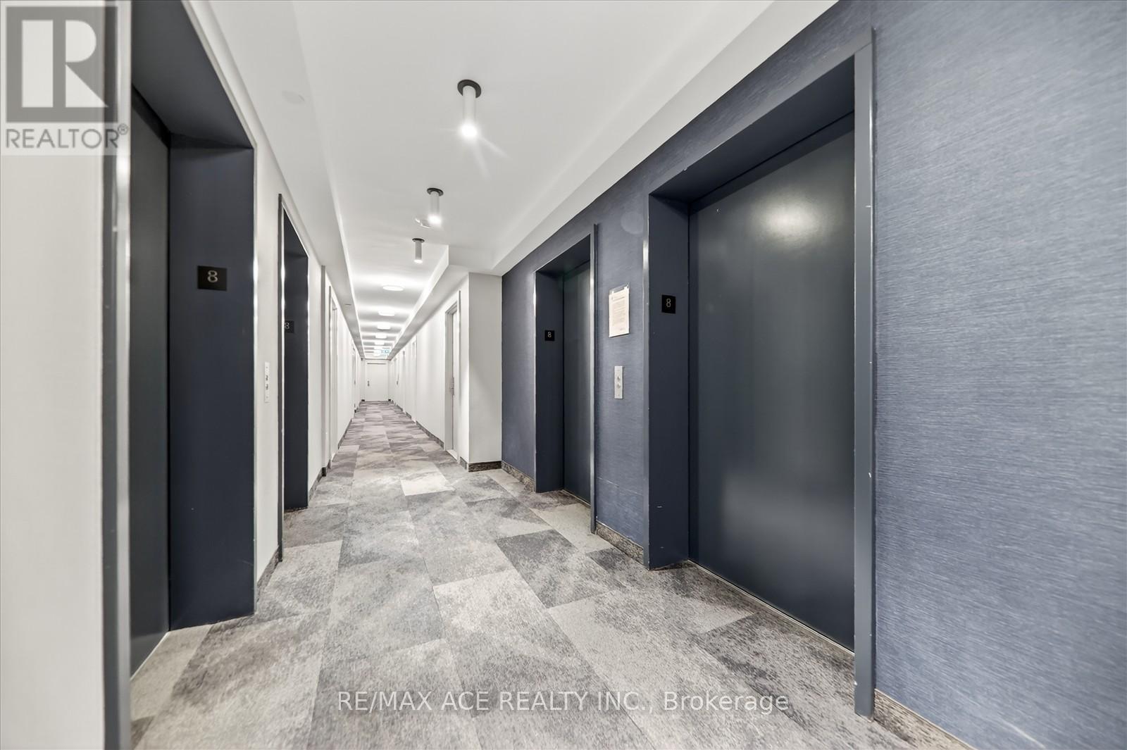 809 - 2550 Simcoe Street N Property Photo 11