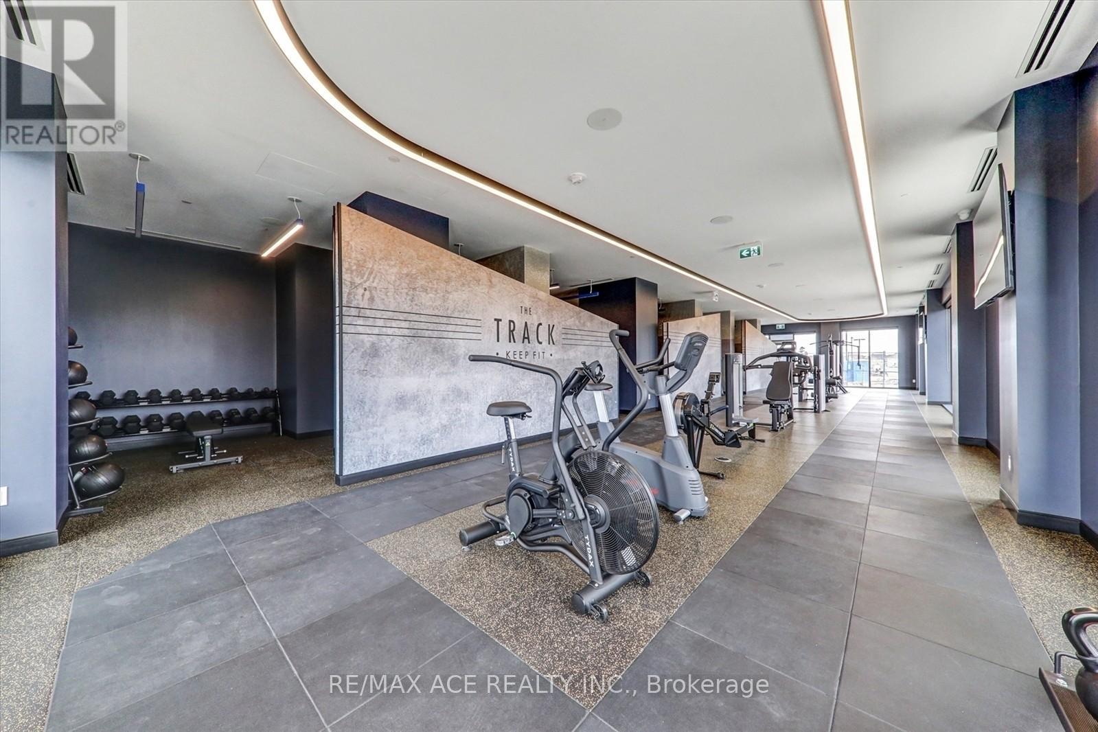 809 - 2550 Simcoe Street N Property Photo 45