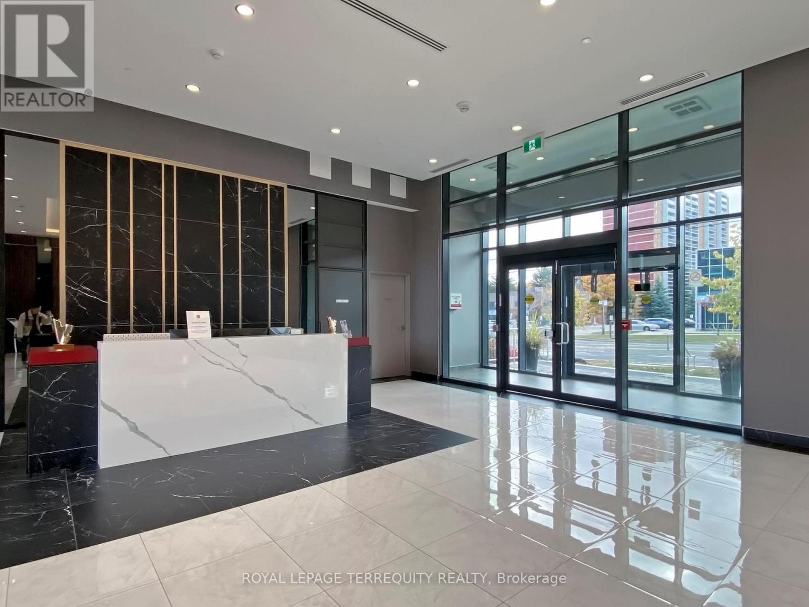 1110 - 3220 Sheppard Avenue E Property Photo 3