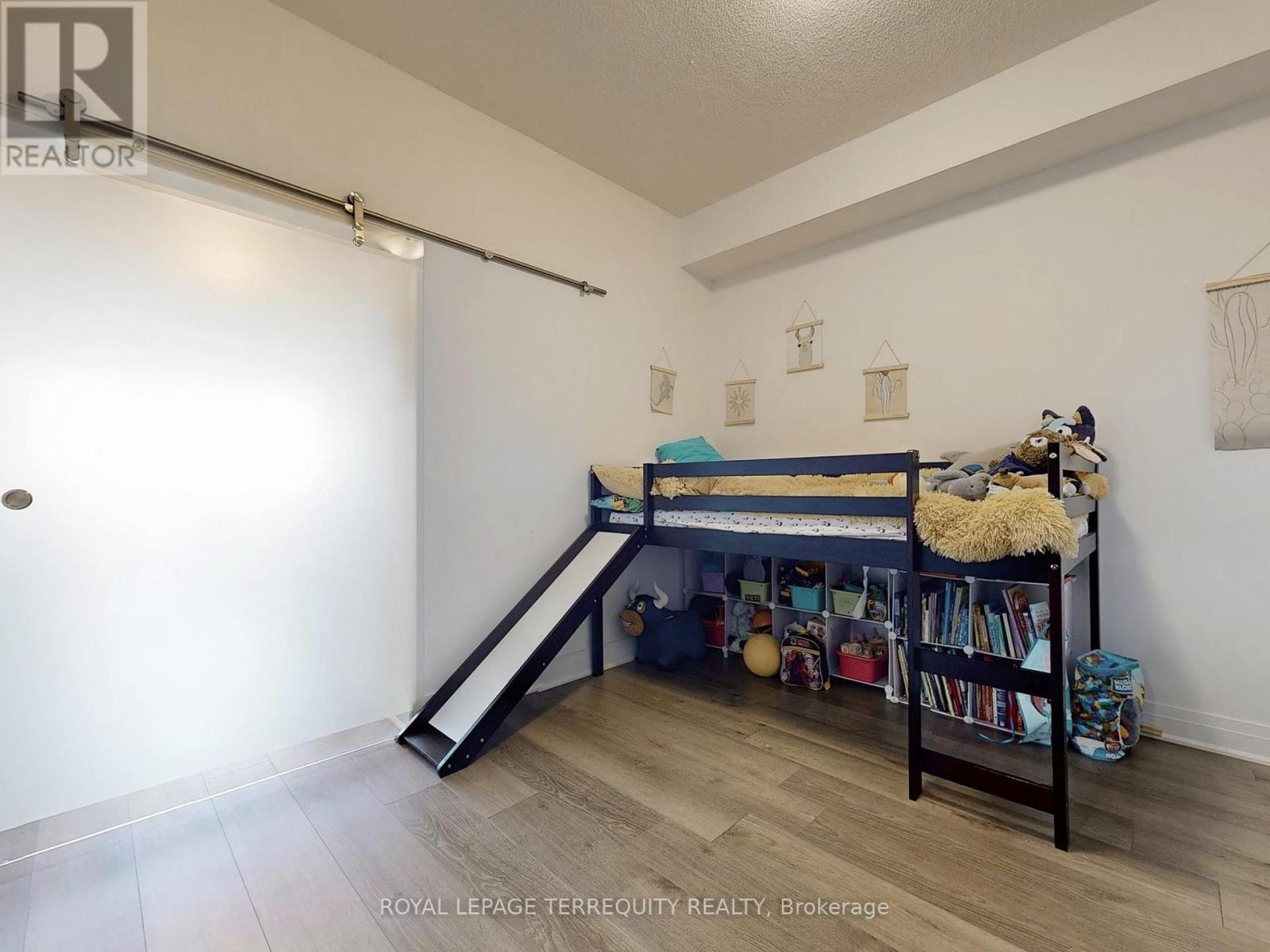 1110 - 3220 Sheppard Avenue E Property Photo 16