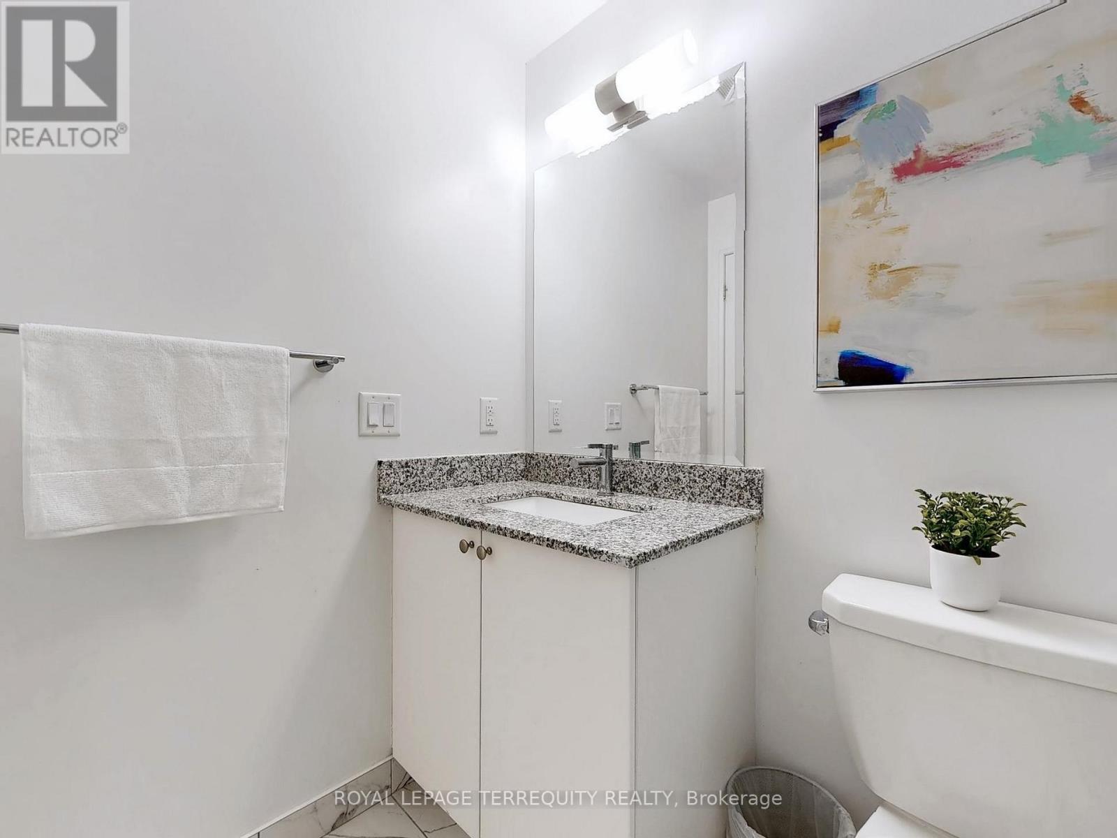 1110 - 3220 Sheppard Avenue E Property Photo 18
