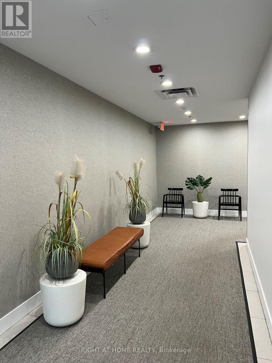 407 - 630 Queen Street E Property Photo 5