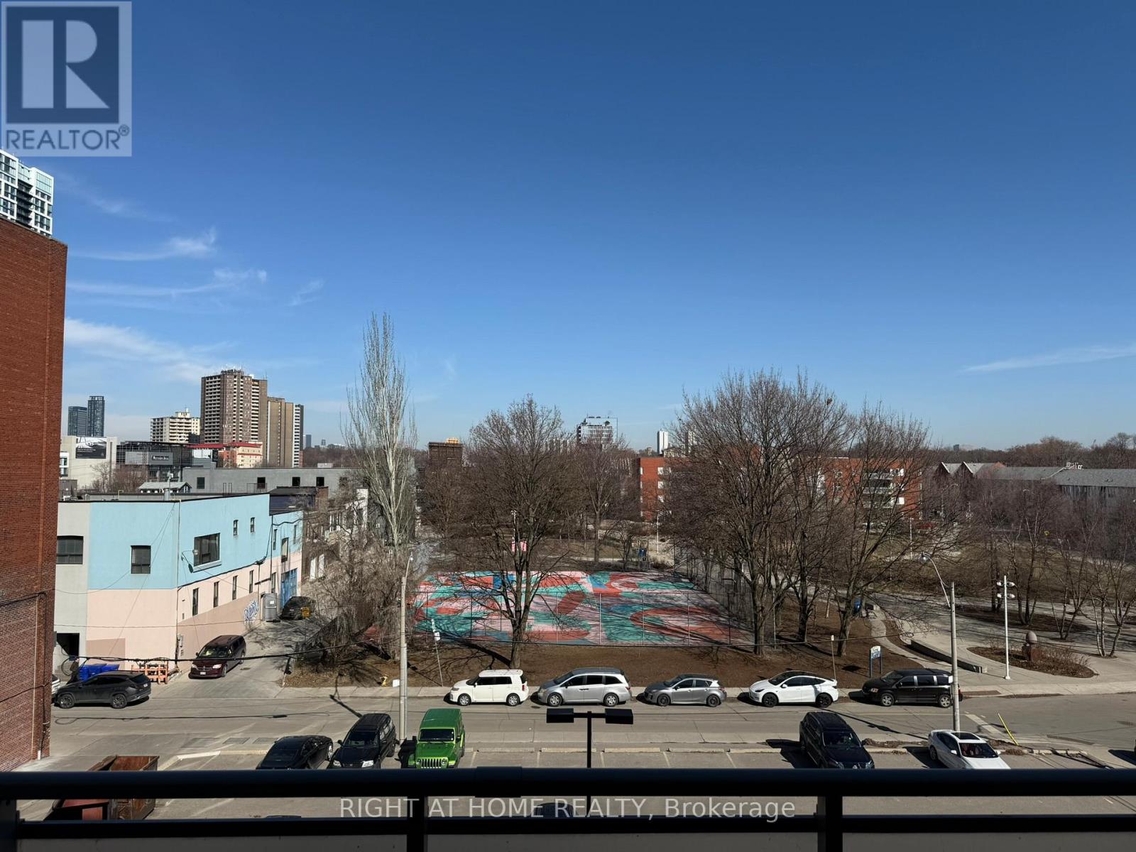 407 - 630 Queen Street E Property Photo 27