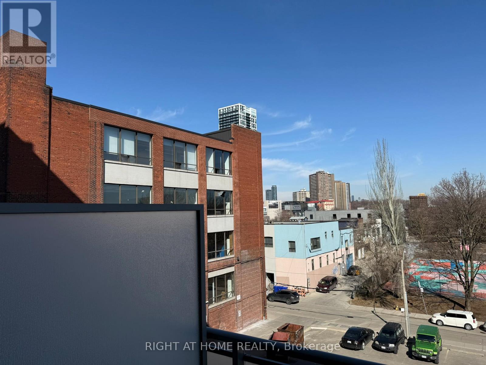 407 - 630 Queen Street E Property Photo 28