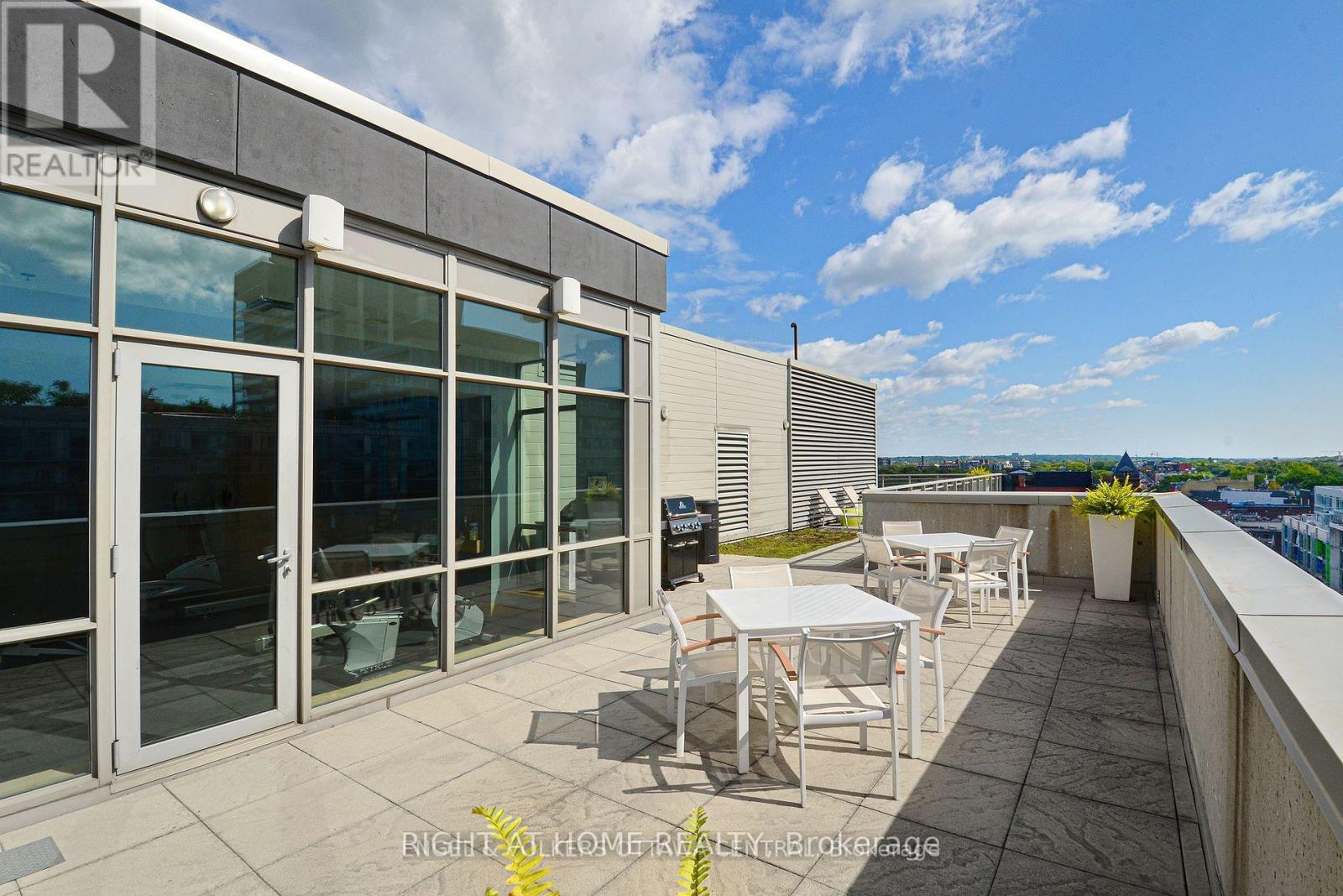 407 - 630 Queen Street E Property Photo 29