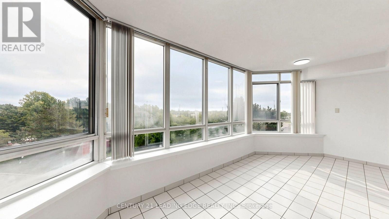 422 - 11753 Sheppard Avenue E Property Photo 5