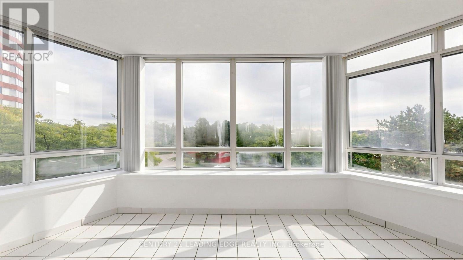422 - 11753 Sheppard Avenue E Property Photo 7
