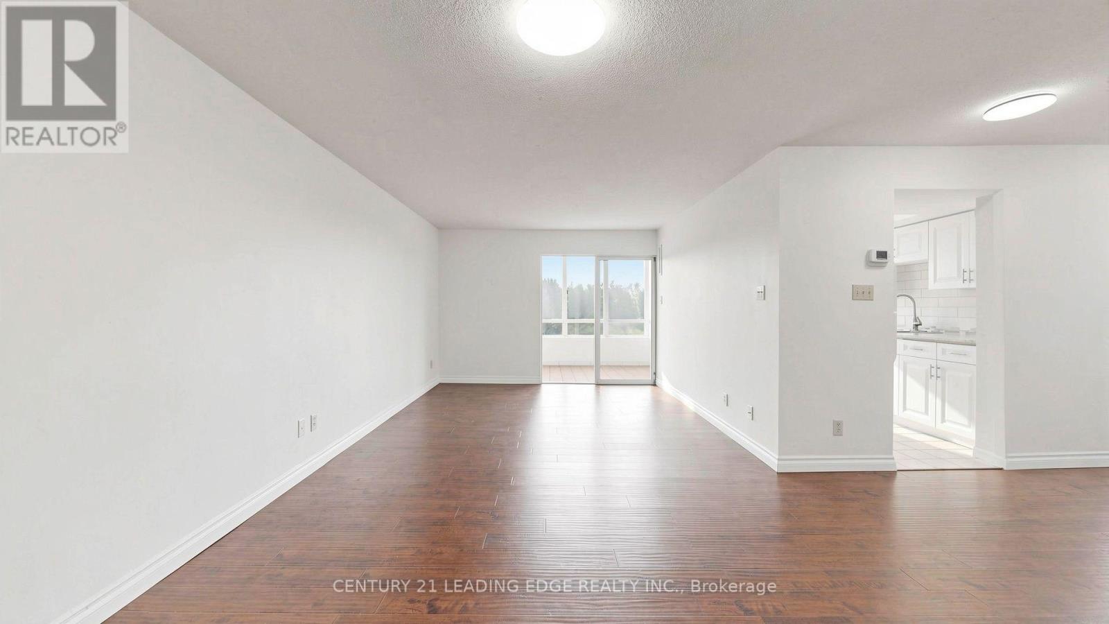 422 - 11753 Sheppard Avenue E Property Photo 8